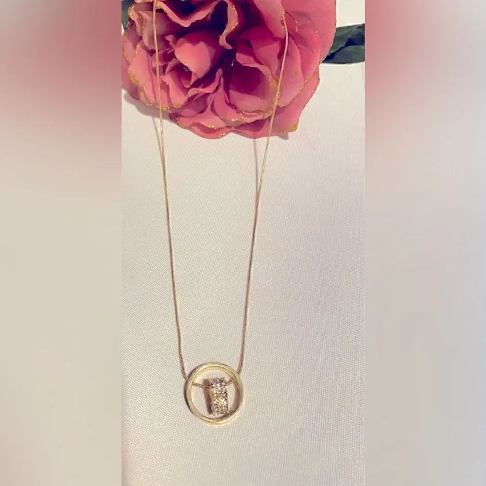 šwomenās Swarovski Crystal GoldāFloatingāHeartāNecklaceāBeautifulāSophisticated